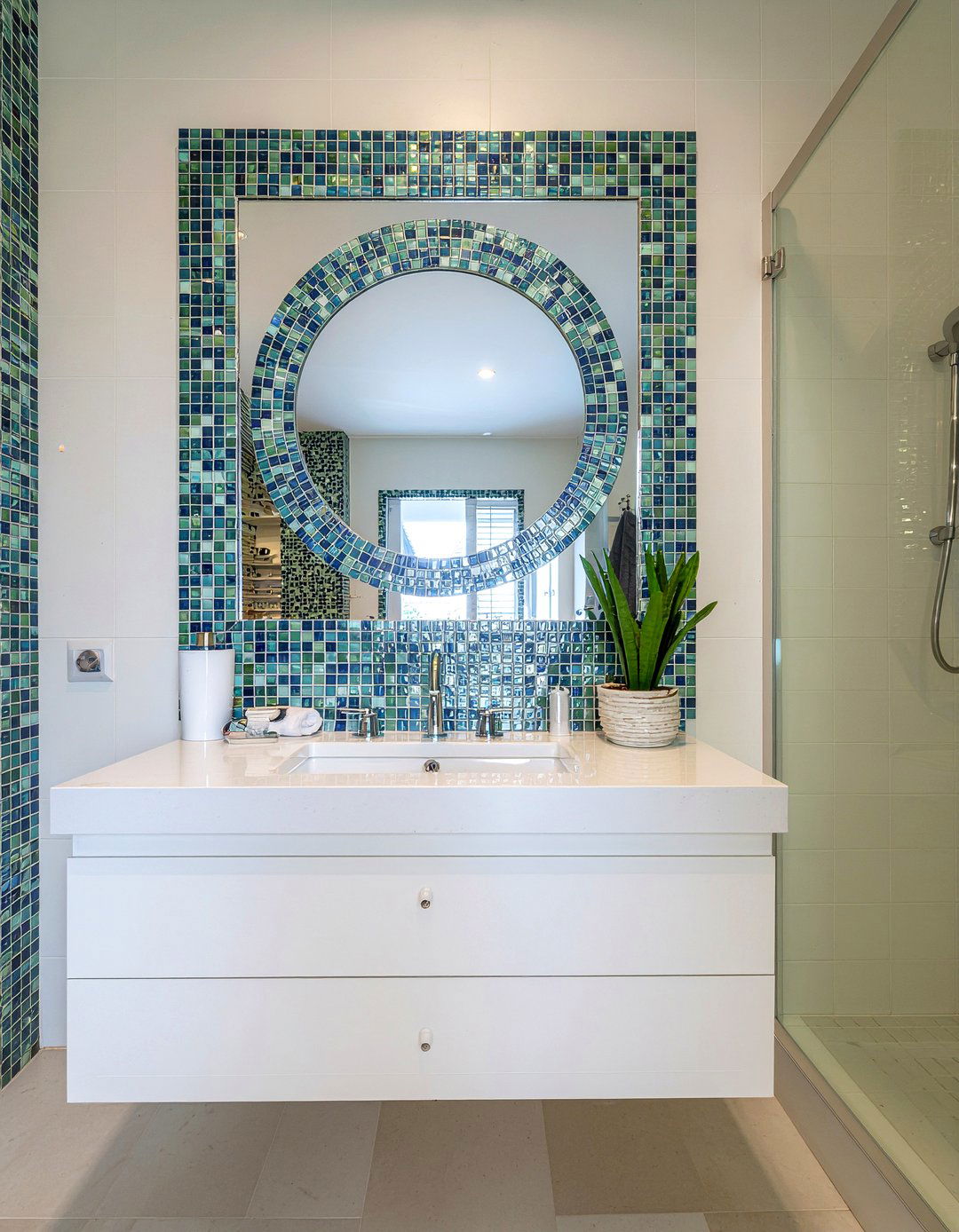 Mosaic Tile Mirror - 30 bathroom mirror accent ideas