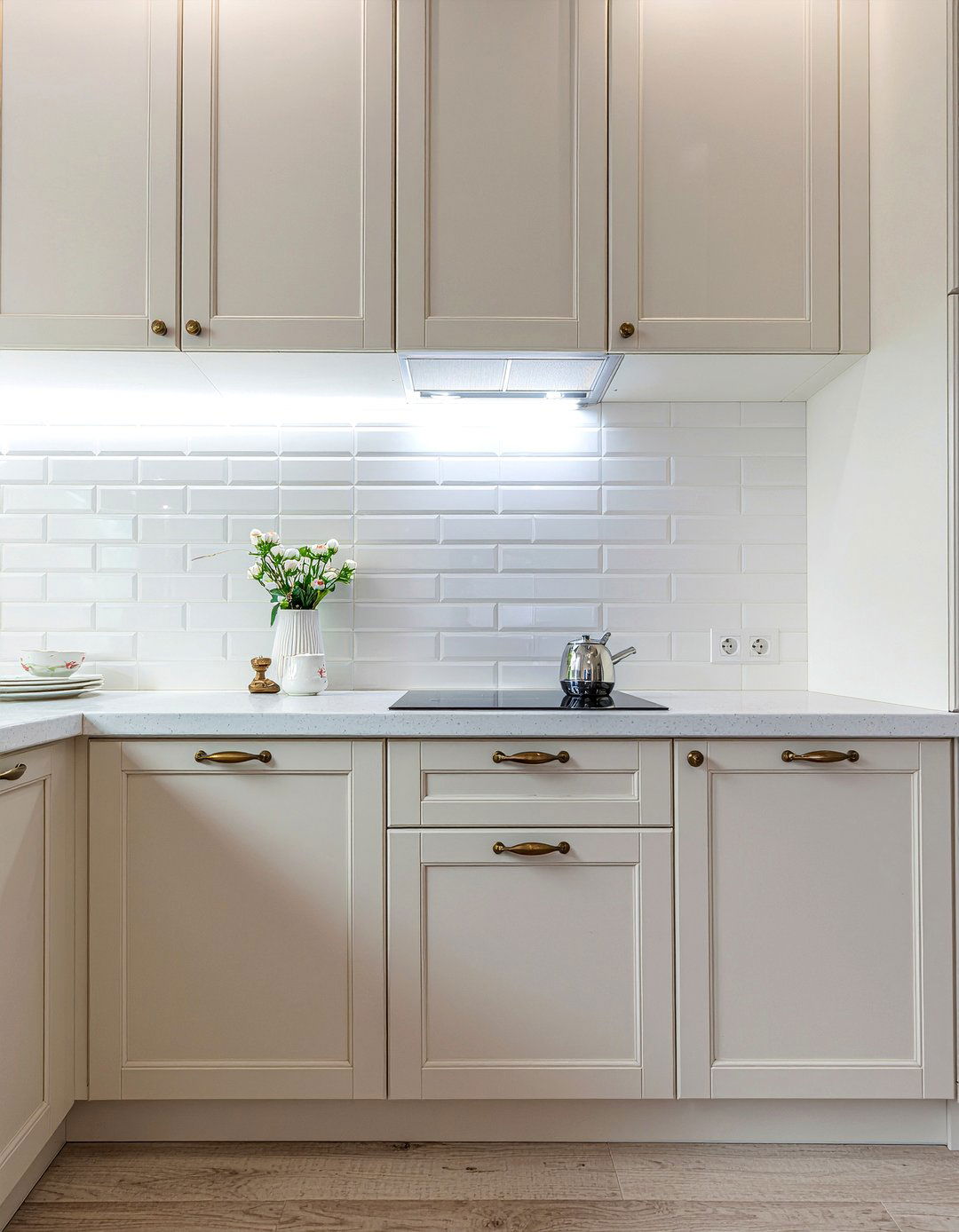 Mother of pearl tile - 30 mosaic tile kitchen backsplash ideas