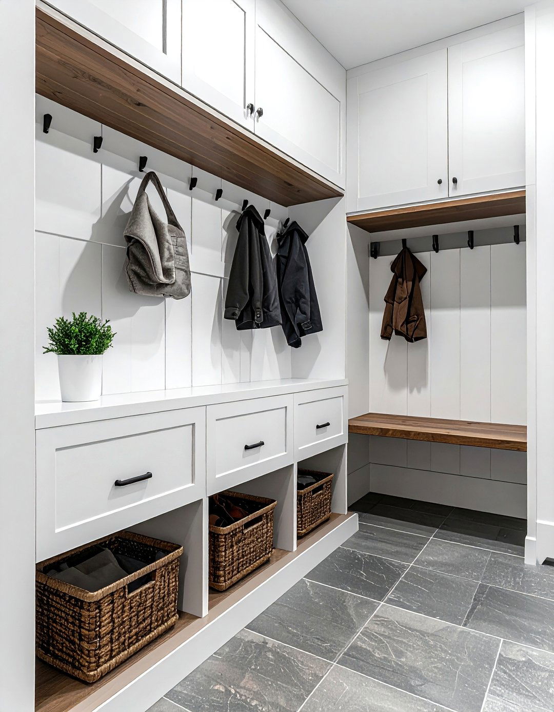 Mudroom Storage - 30 inviting decor ideas