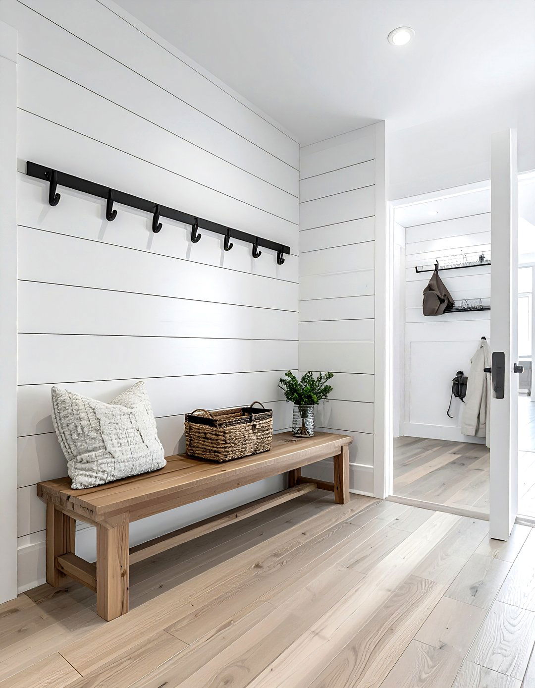 Mudroom shiplap walls - 30 mudroom decor ideas