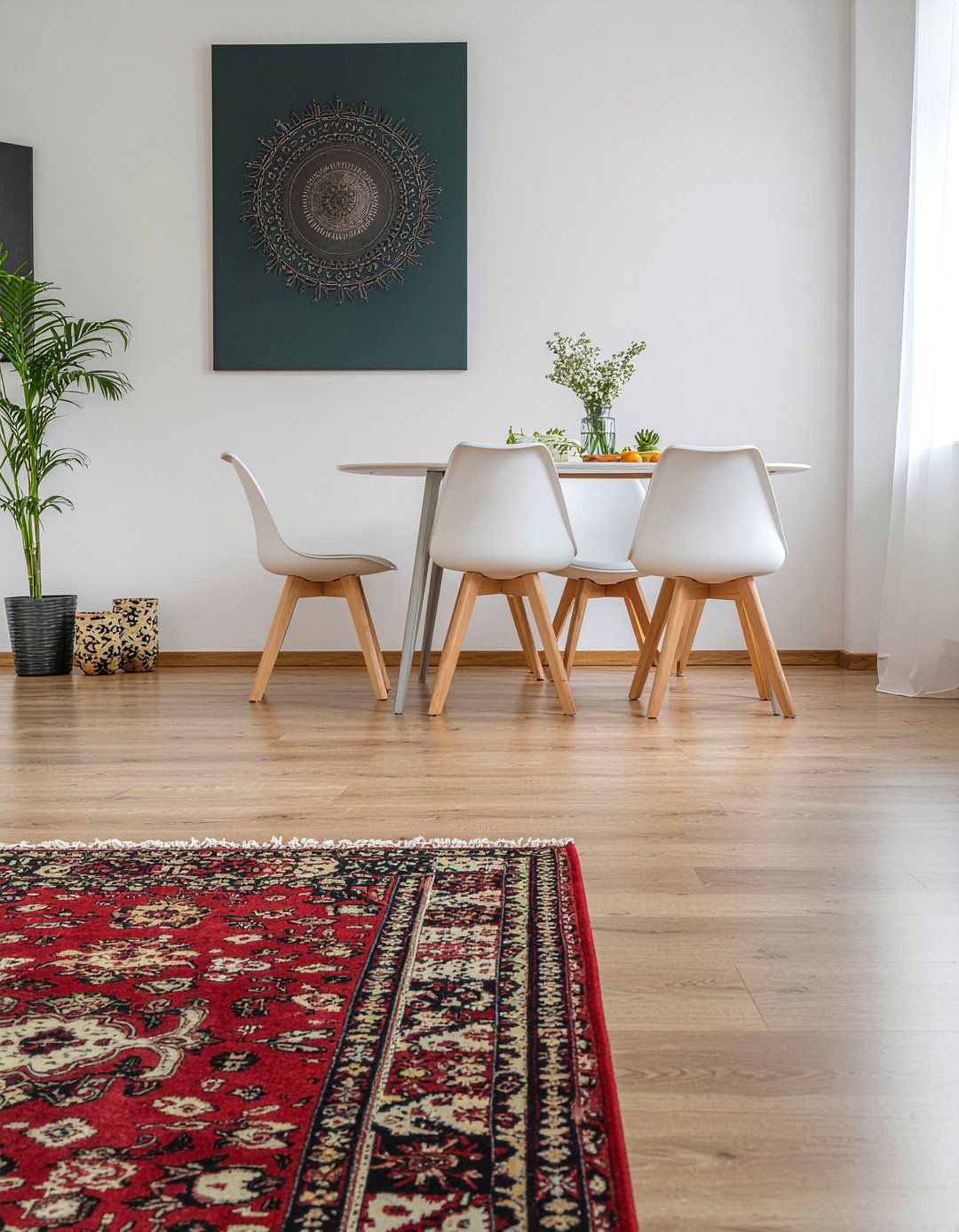 Multi Tonal Wood Laminate - 30 dining room laminate floor ideas