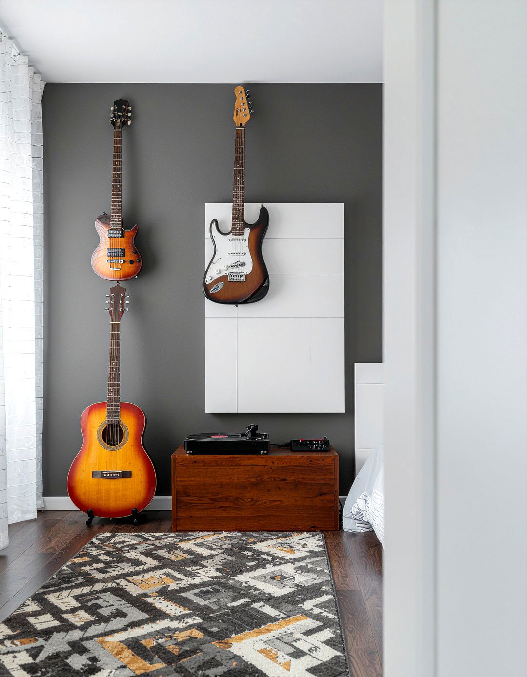 Music Room Setup - 30 teenage boy bedroom ideas
