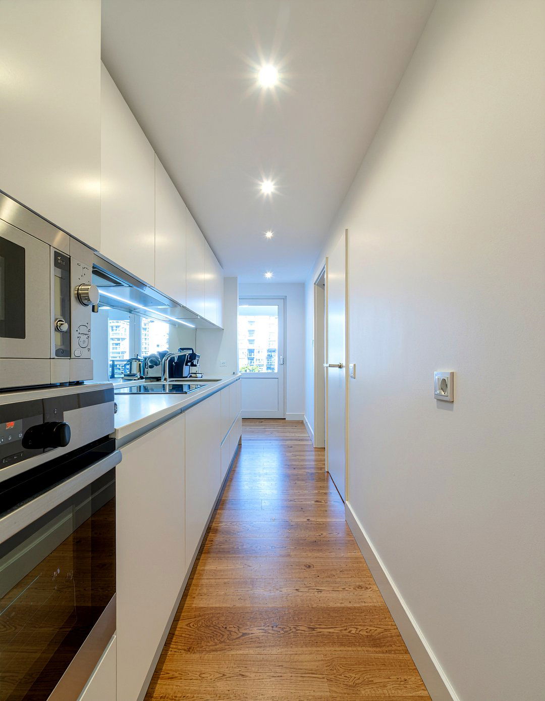 Narrow Kitchen Solution - 30 kitchen layout ideas