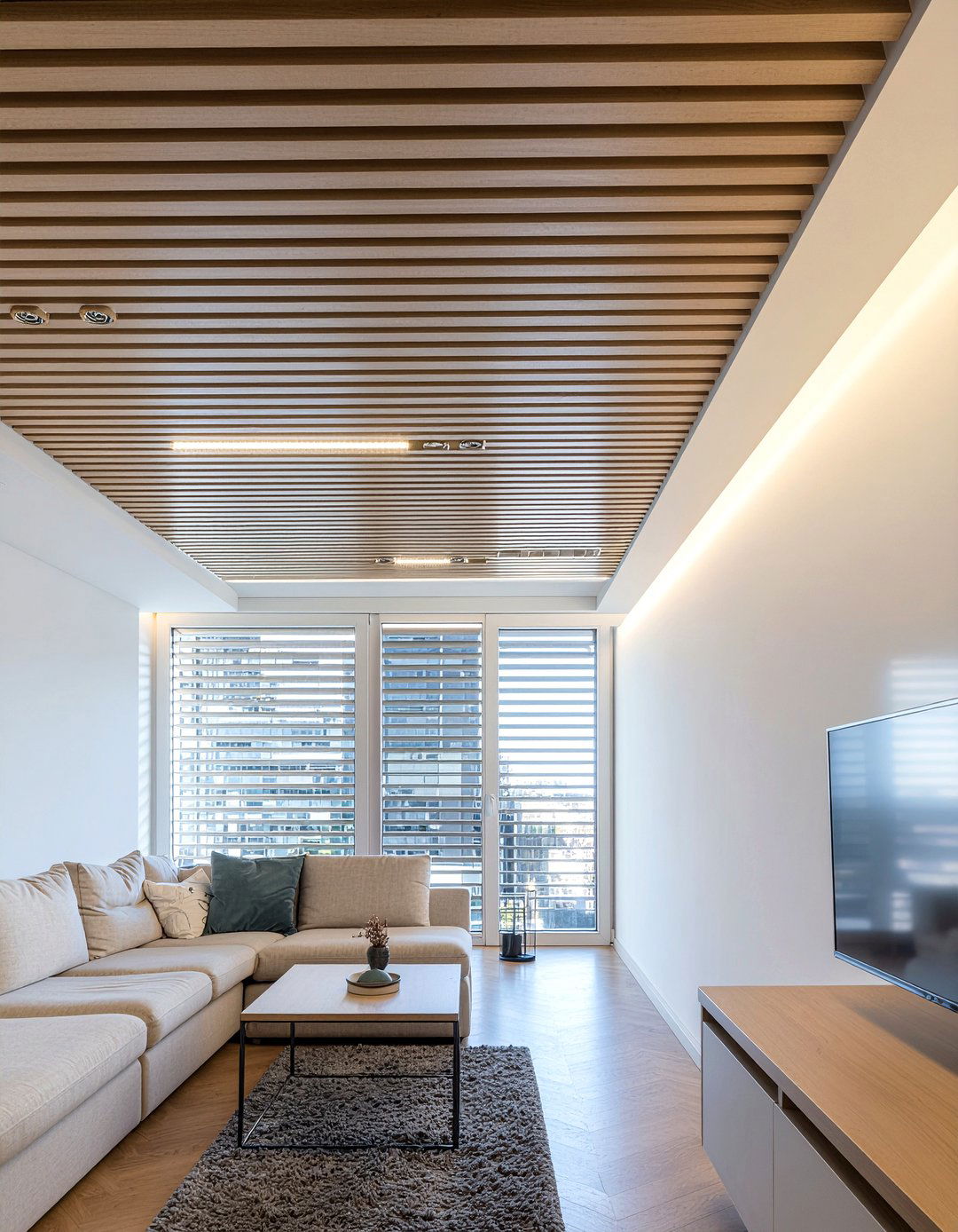 Narrow Slat Wood Ceiling - 30 living room wood plank ceiling ideas