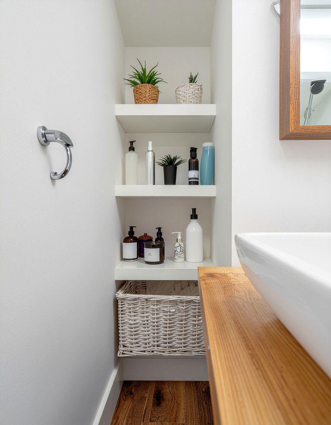 Narrow bathroom storage shelf - 30 bathroom etagere ideas