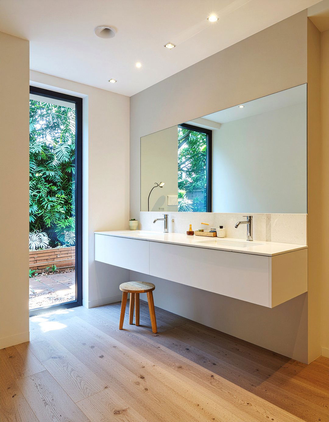 Narrow floating vanity - 30 bedroom floating vanity ideas