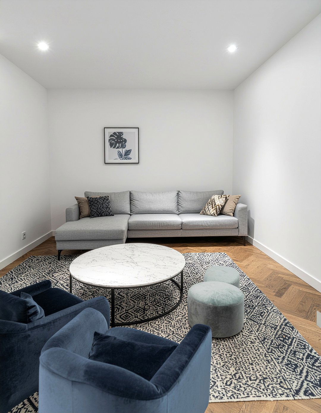 Narrow living room layout - 30 long living room ideas