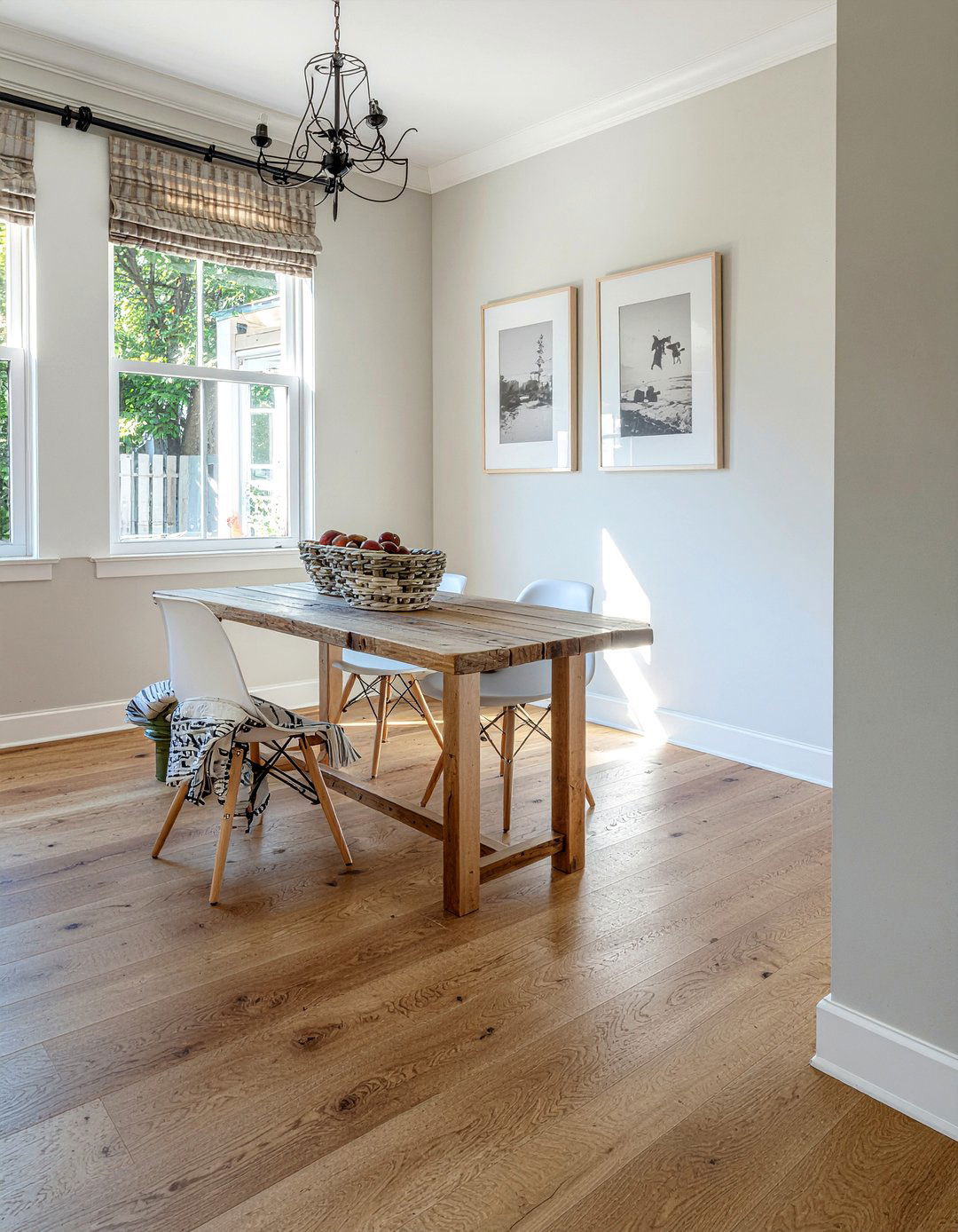 Natural Pine Laminate Floor - 30 dining room laminate floor ideas