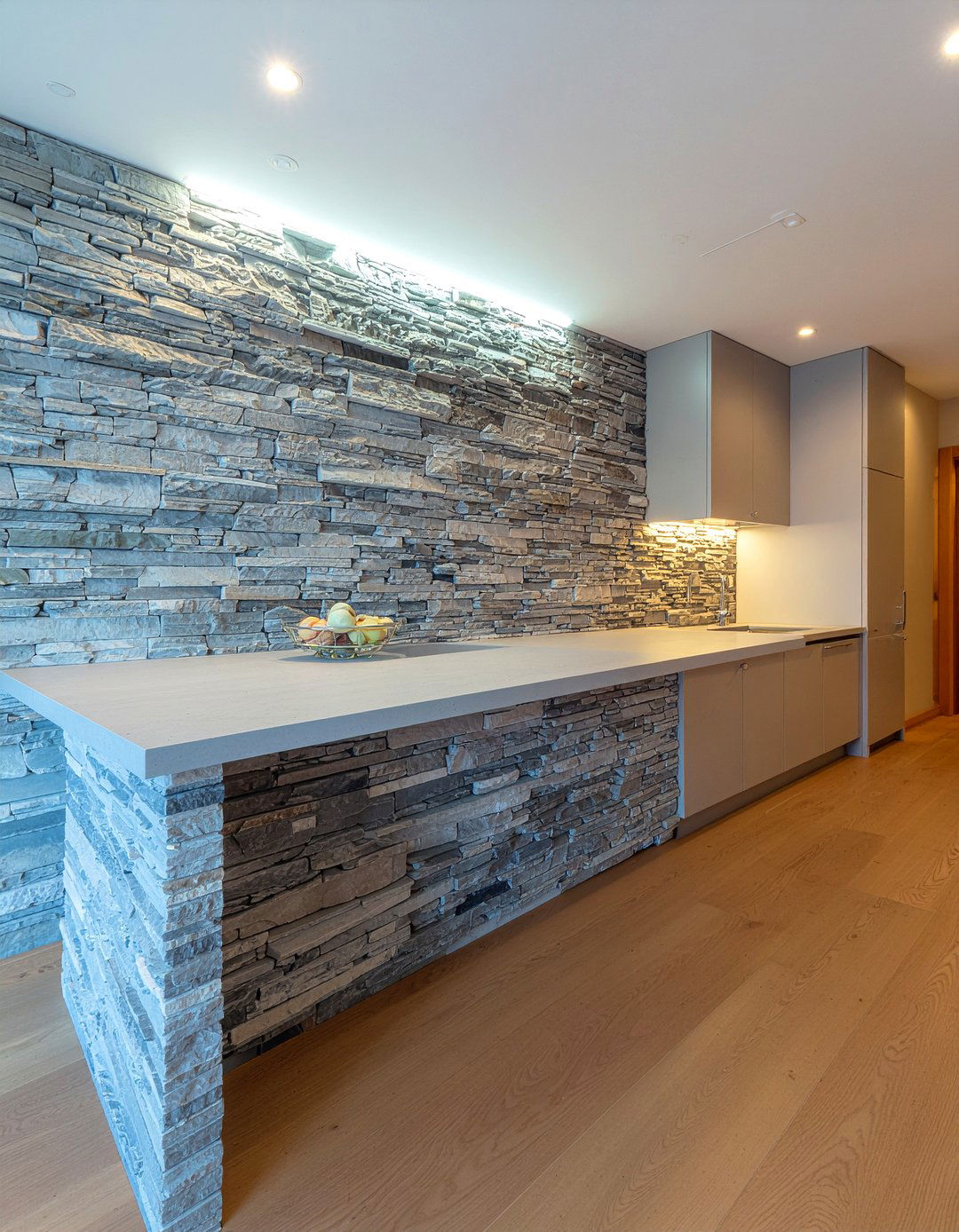 Natural Stone Backsplash - 30 chalet kitchen ideas