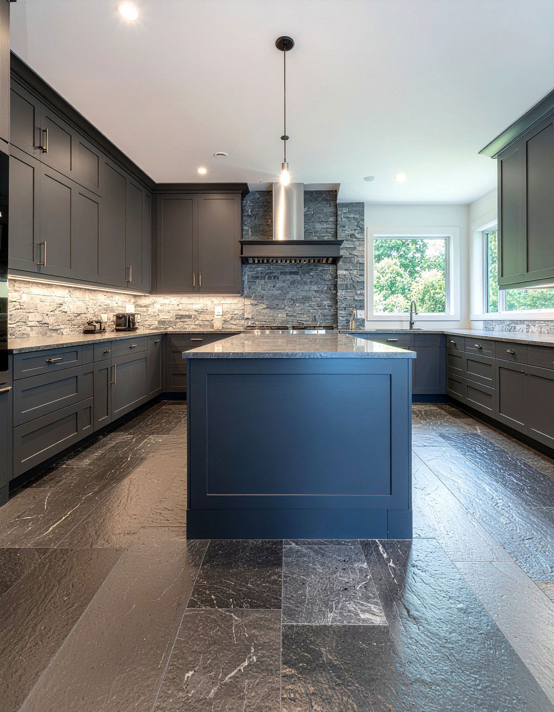 Natural Stone Flooring - 30 kitchen investment piece ideas