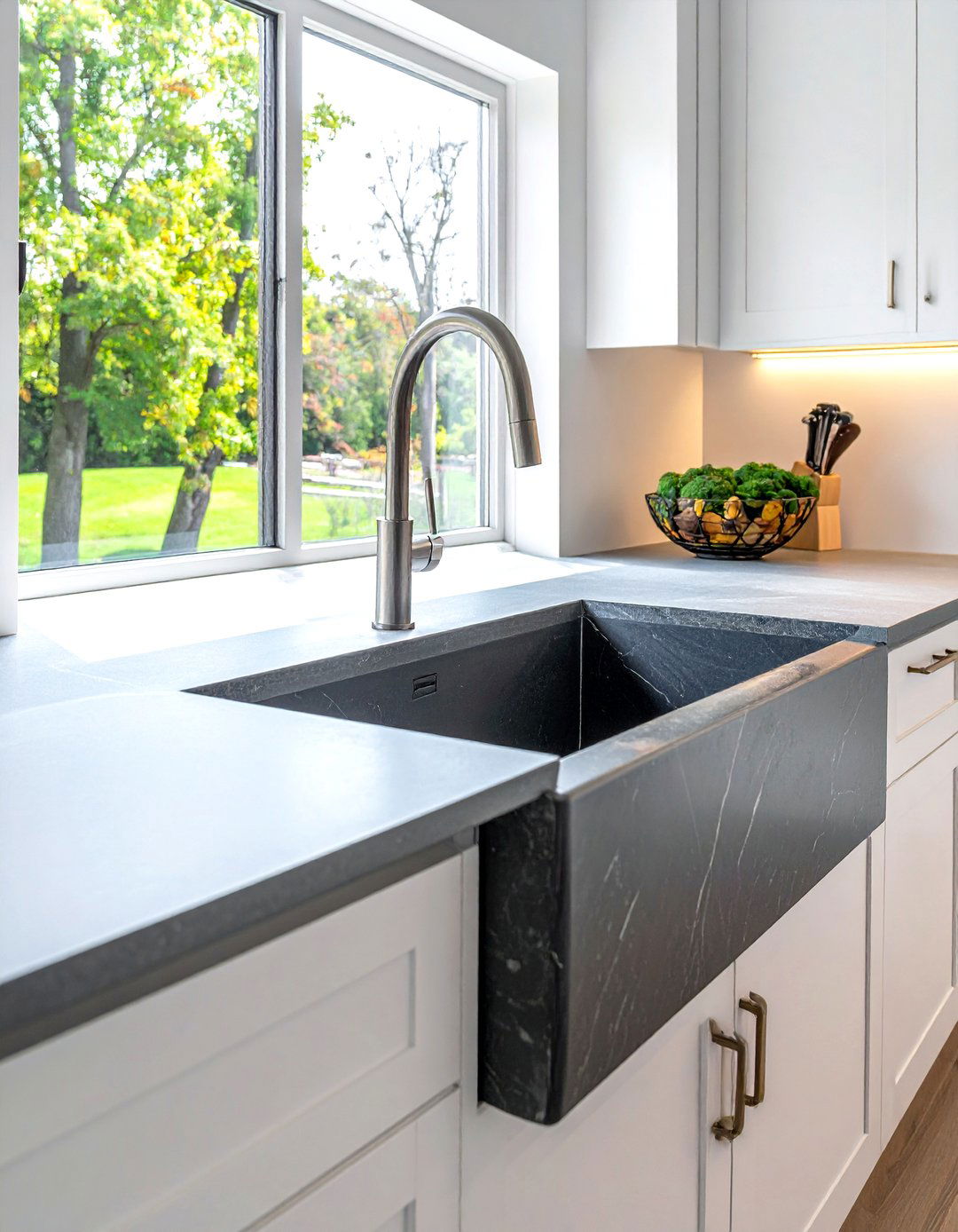 Natural stone sink - 30 textured kitchen ideas