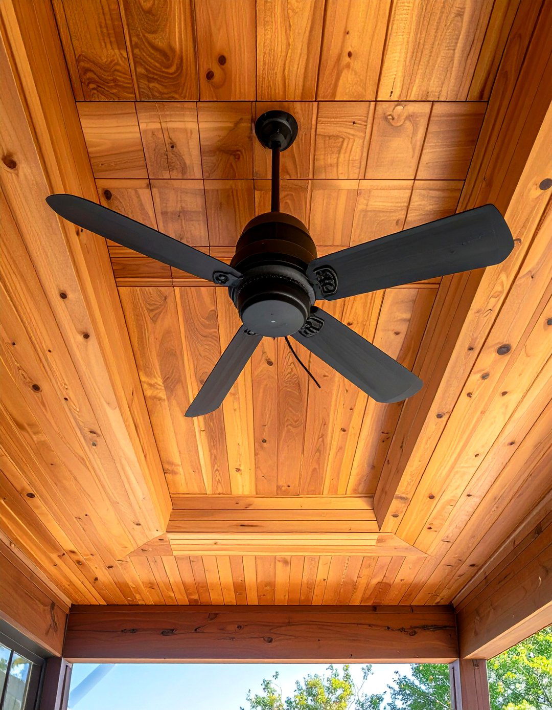 Natural wood porch ceiling - 30 front porch decor ideas