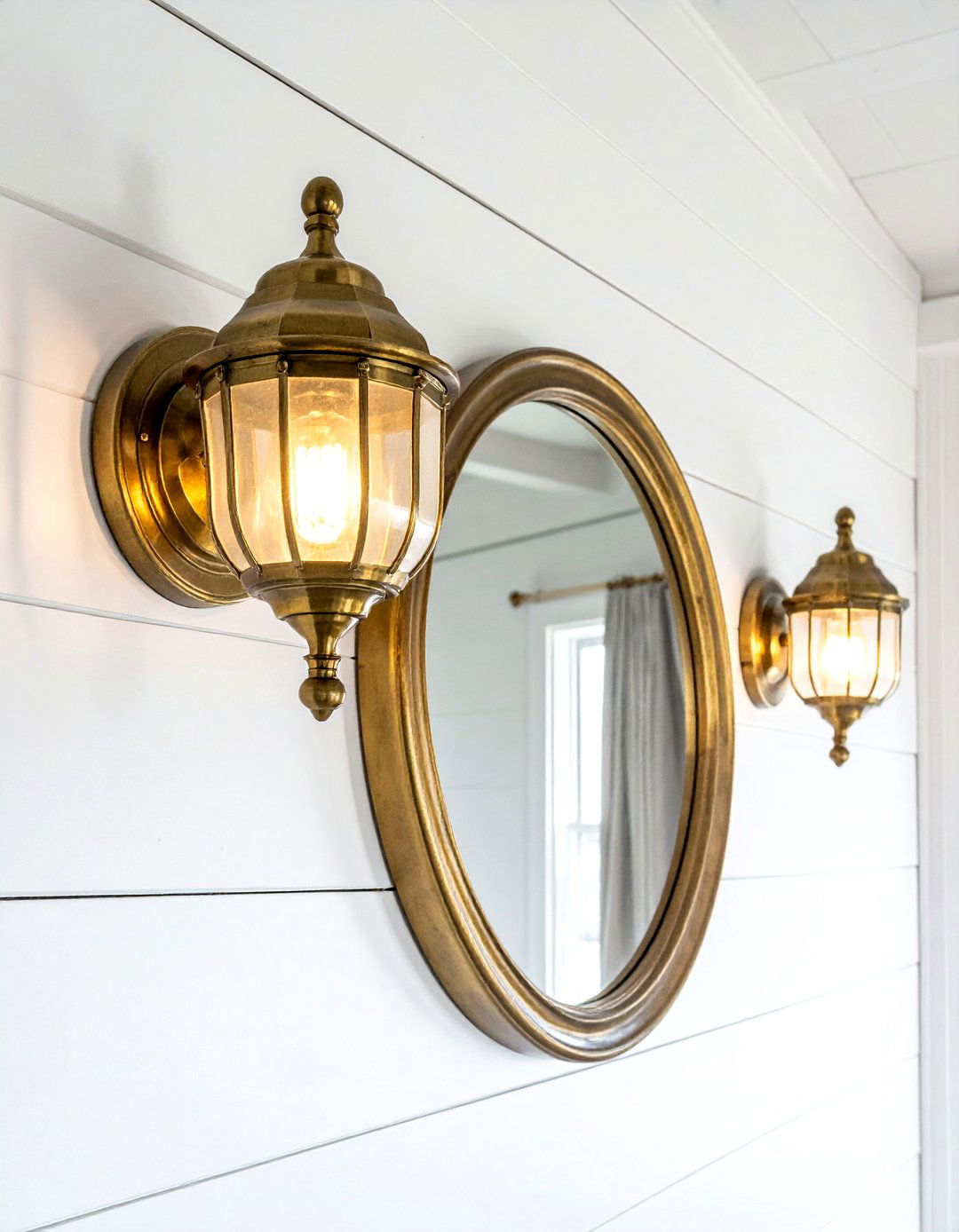 Nautical light fixture - 30 Cape Cod bathroom ideas