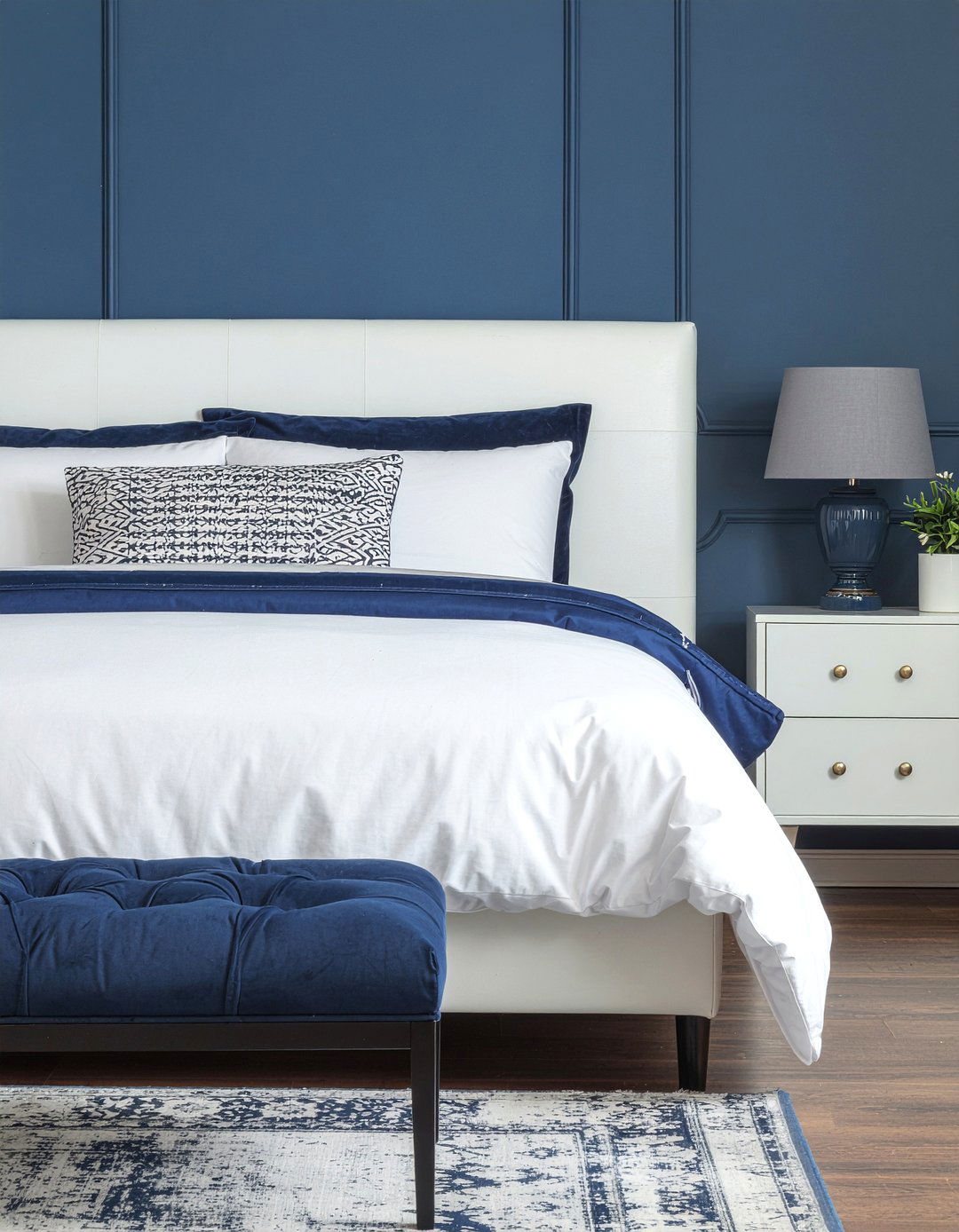 Navy Blue And White Bedding - 30 bedroom navy walls
