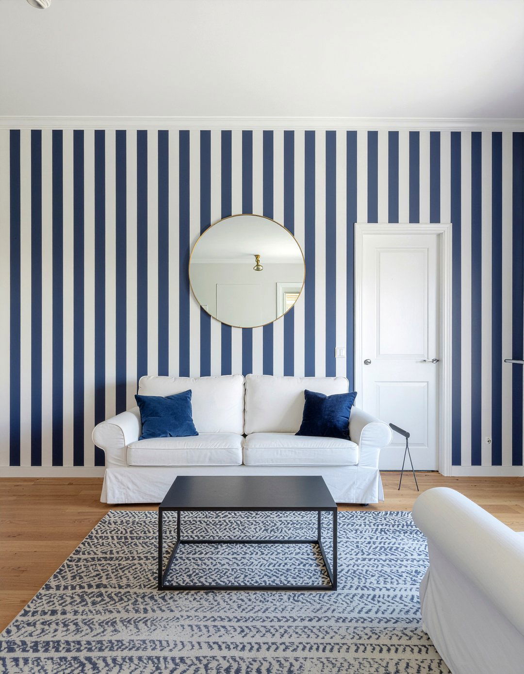Navy Blue Horizontal Stripe - 30 living room striped wall ideas