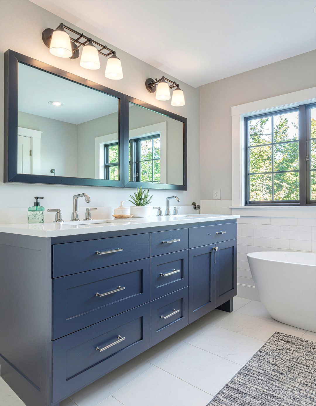 30 Navy Bathroom Ideas for a Refreshing and Bold Home