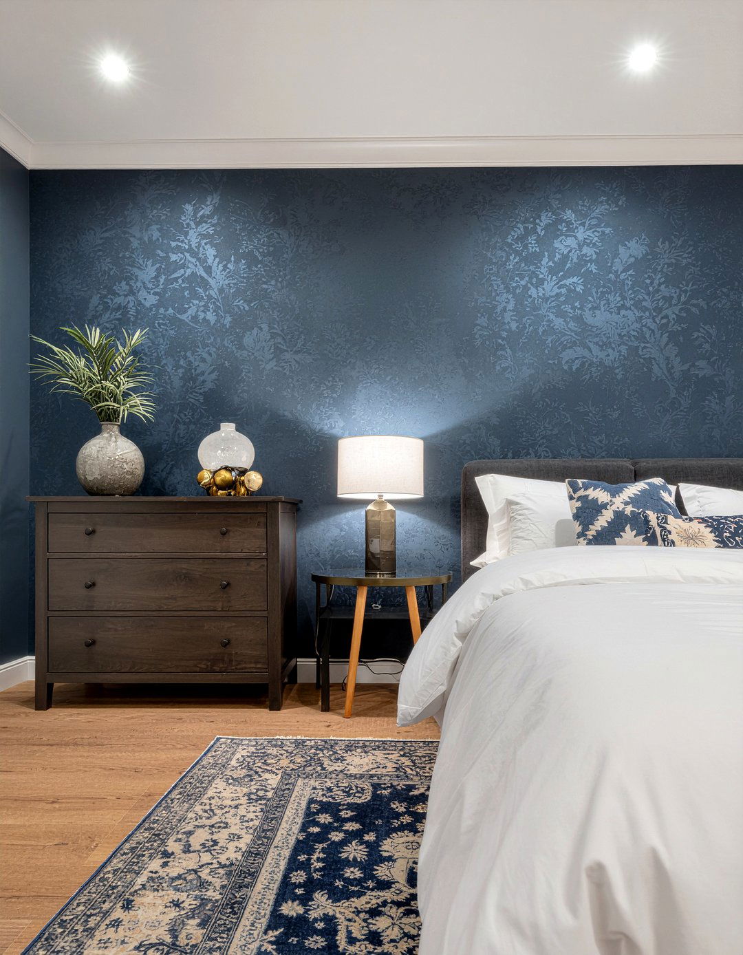 Navy Blue Textured Wall - 30 bedroom navy walls
