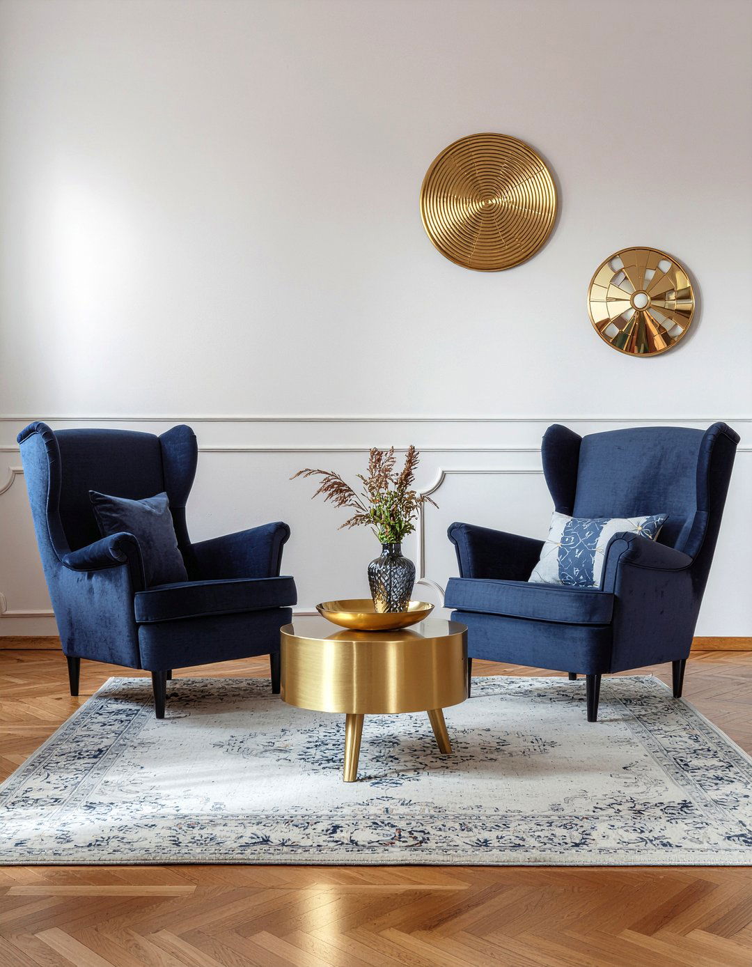 Navy blue armchairs with gold trim - 30 navy and gold living room ideas
