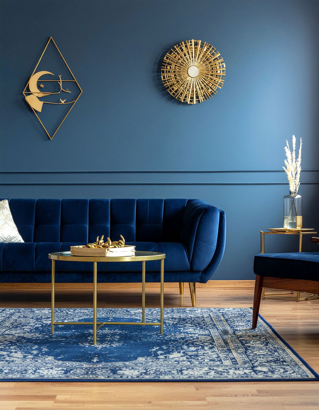 Navy blue gold wallpaper - 30 living room bold wallpapers