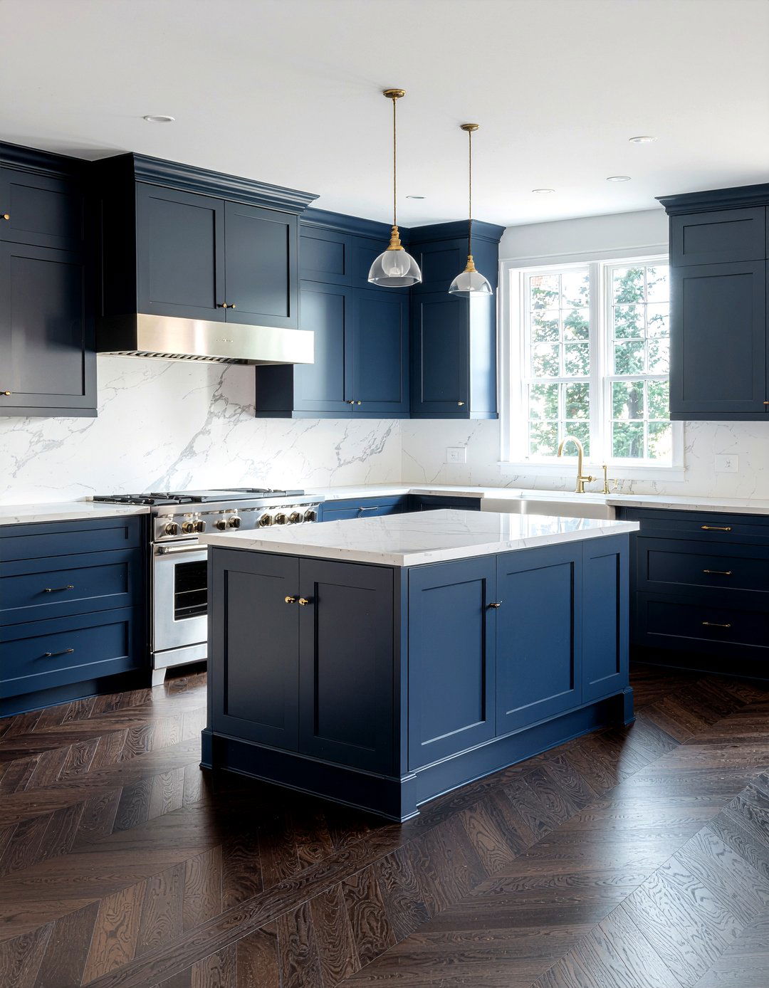 Navy blue kitchen cabinets - 30 kitchen door ideas