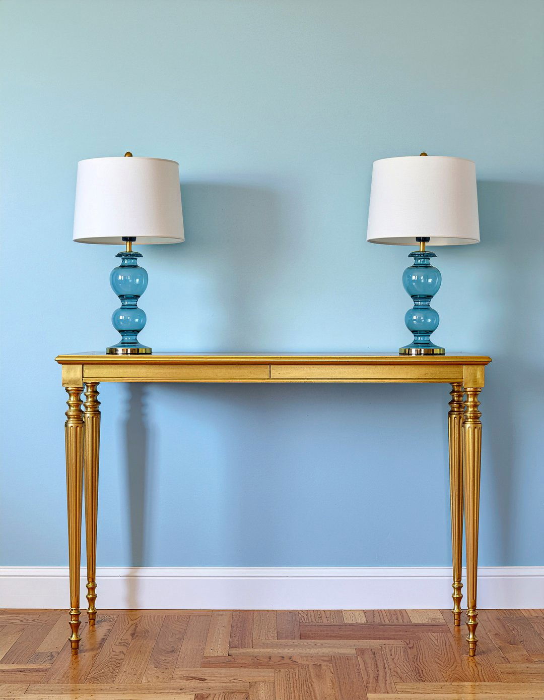 Neoclassical console table - 30 living room Regency furniture ideas