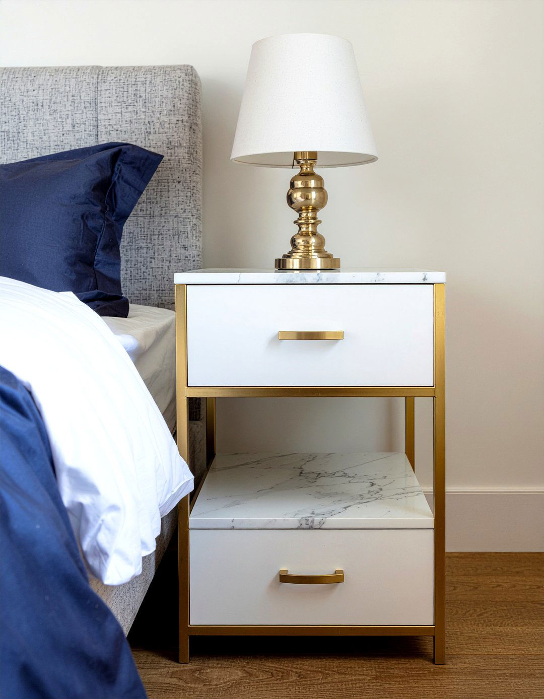 Nesting nightstand bedroom - 30 bedroom extendable furniture ideas