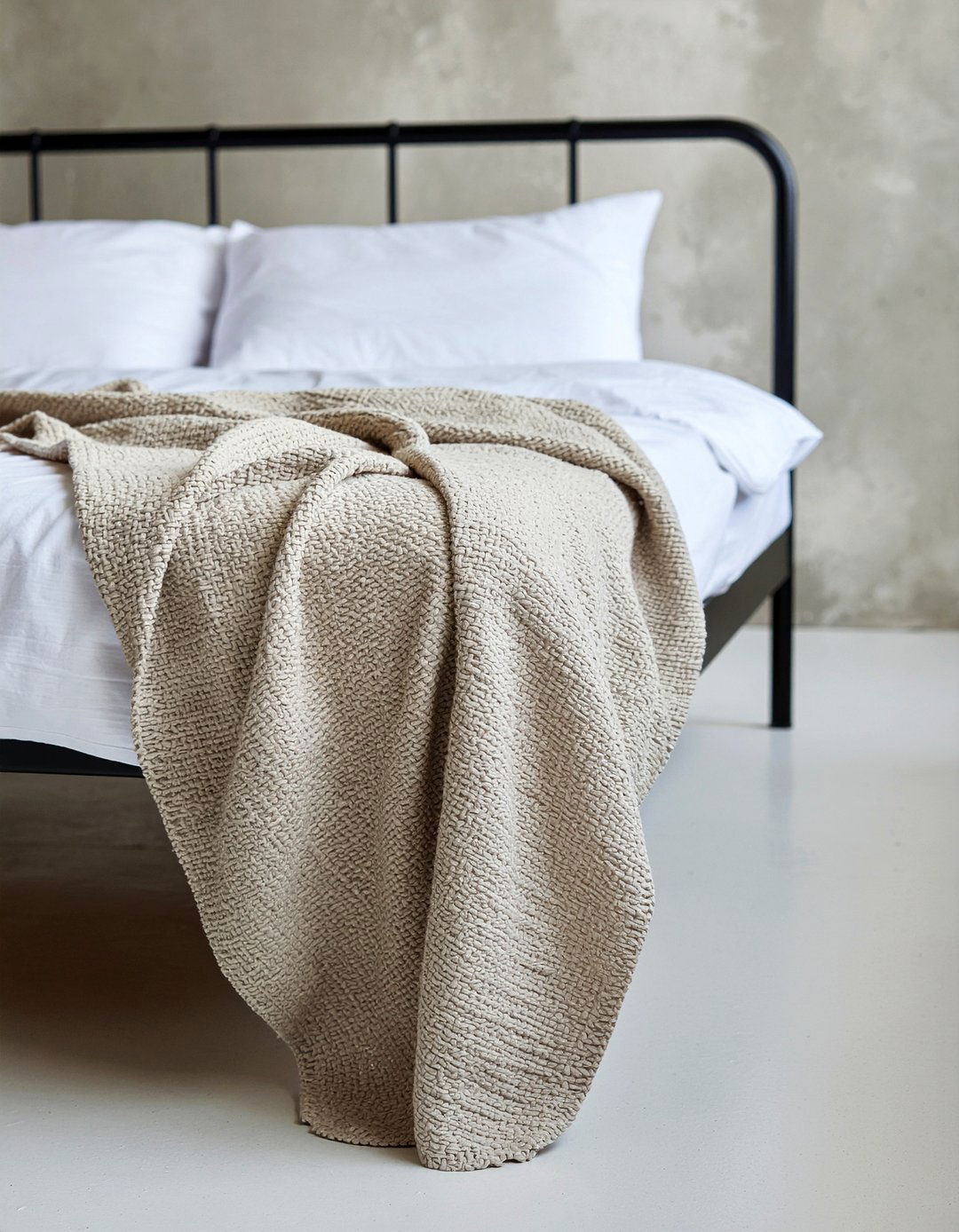 Neutral Linen Bedding - 30 industrial bedroom ideas