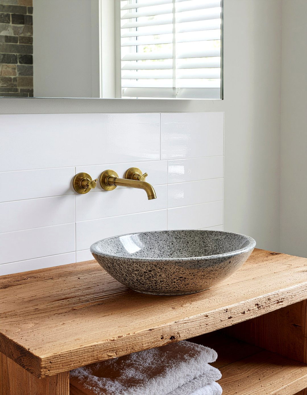 Newport Brass Metropole bathroom accessories - 30 Newport Brass bathroom ideas