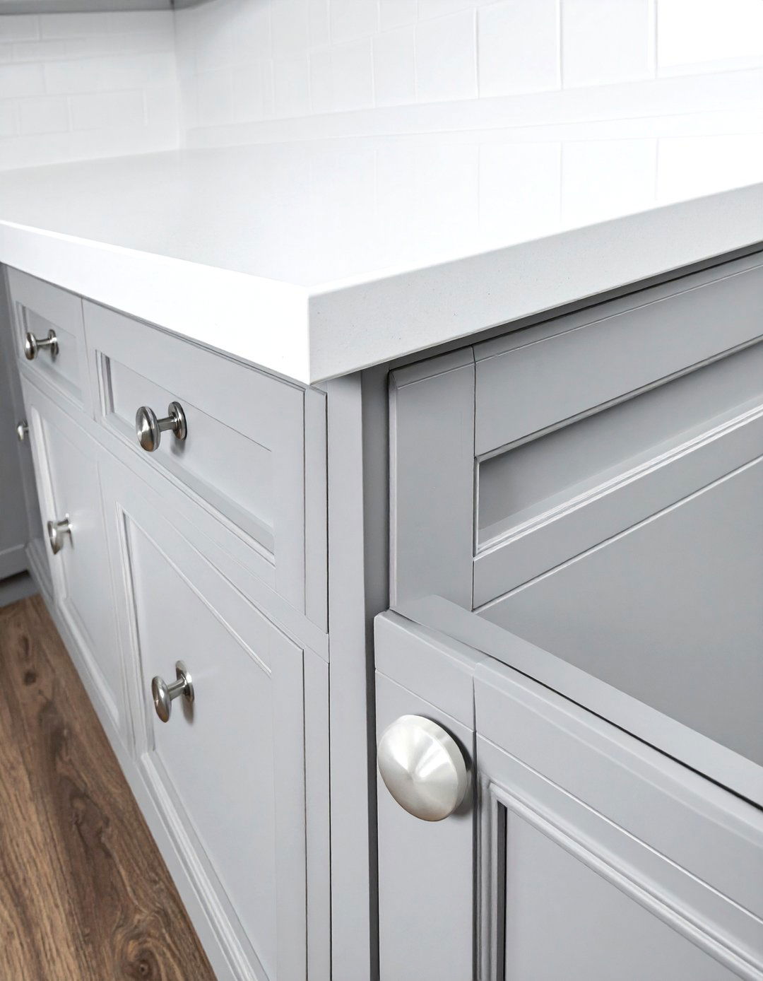 Nickel Hardware For Shaker Cabinets - 30 nickel kitchen hardware ideas