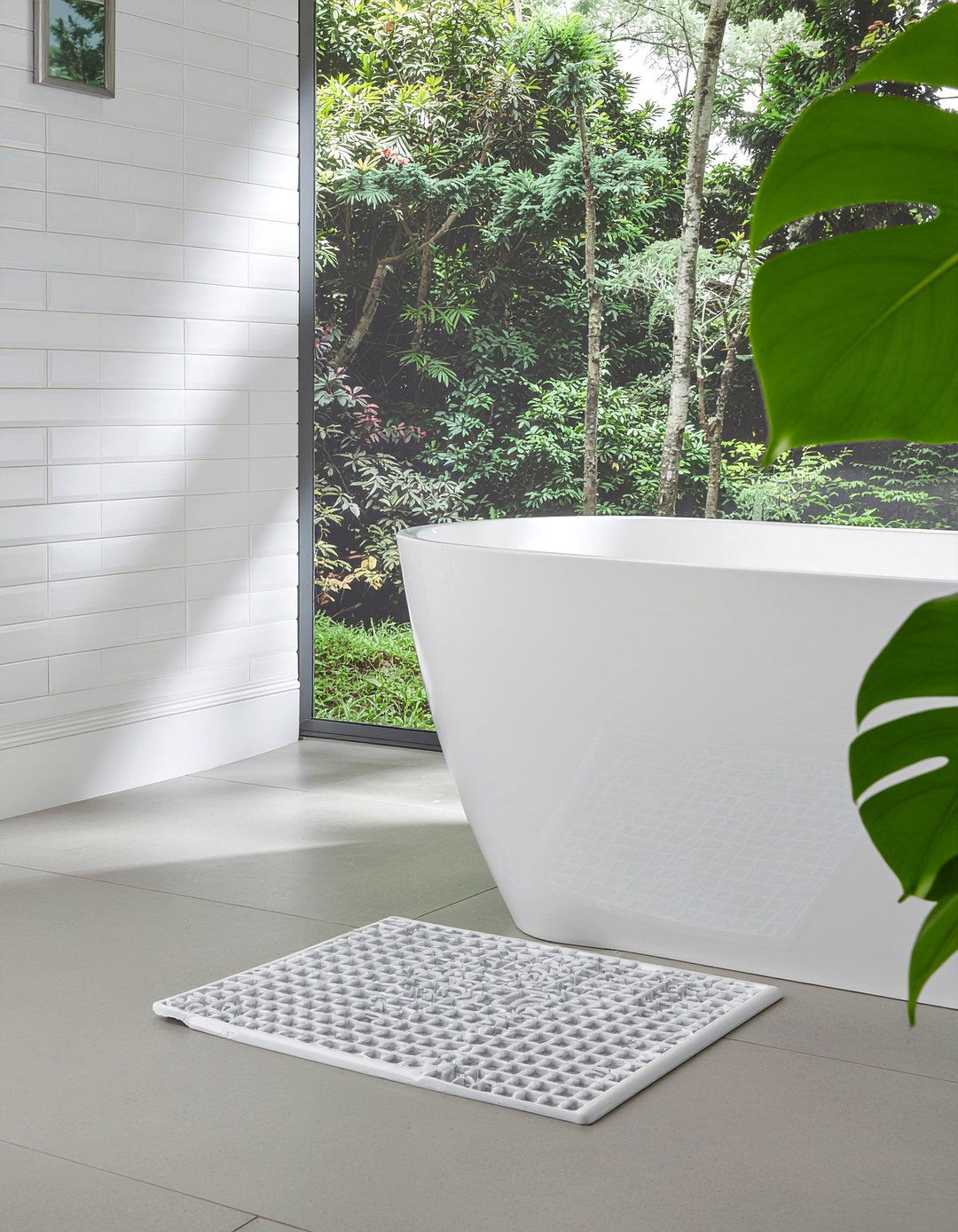 Non Slip Shower Mat - 30 bathroom essentials ideas