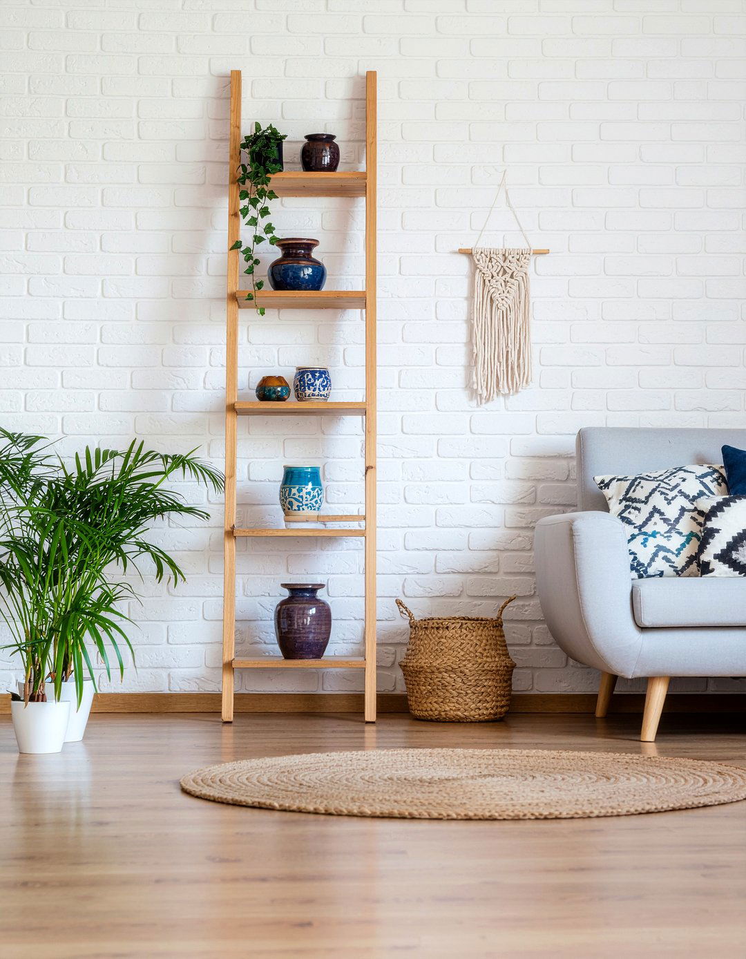 Oak Ladder Shelf - 30 living room oak furniture ideas