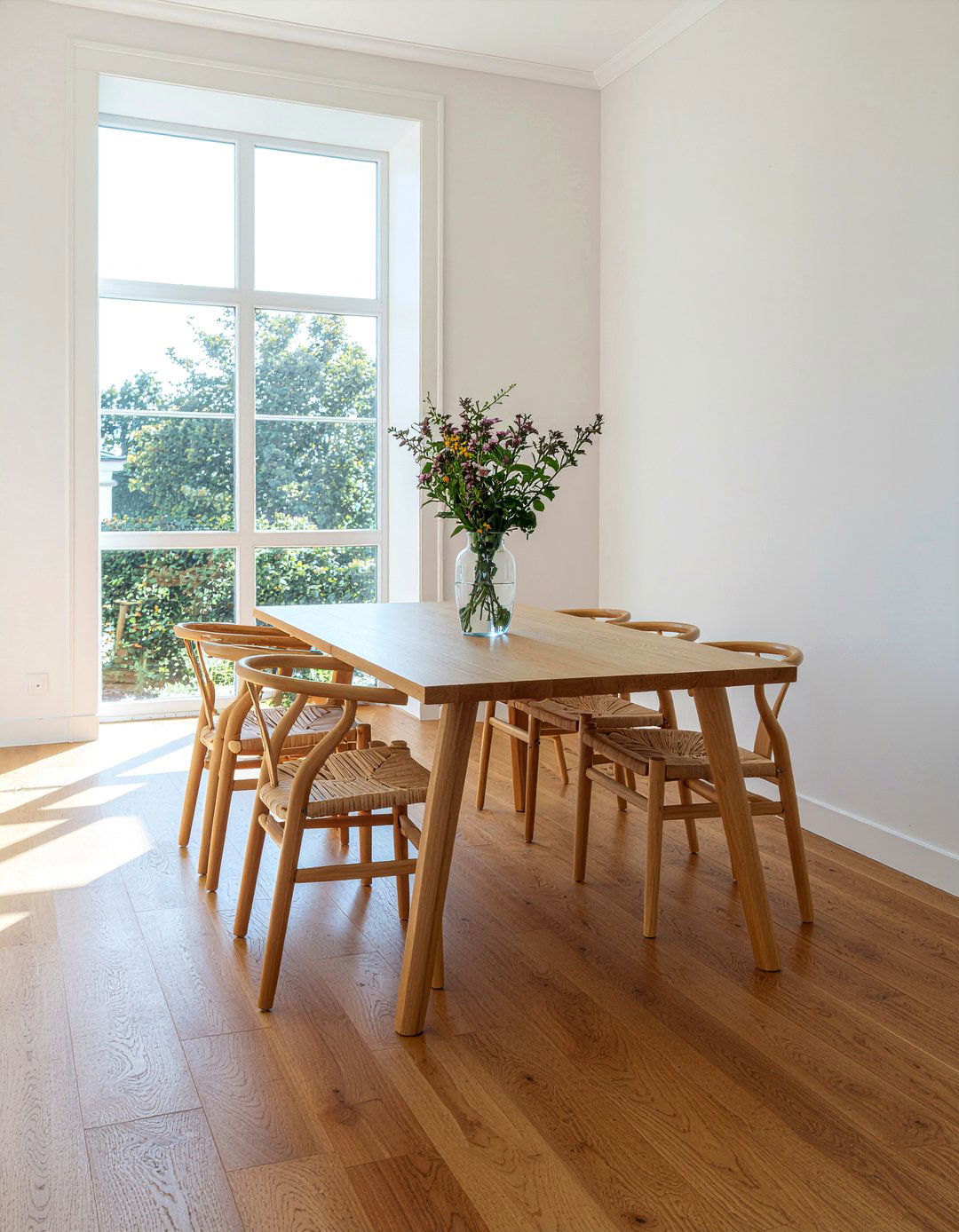 Oak dining room furniture - 30 durable dining room ideas