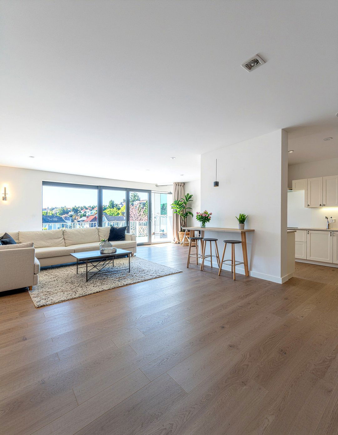 Open Concept Floor Plan - 30 spacious living room ideas