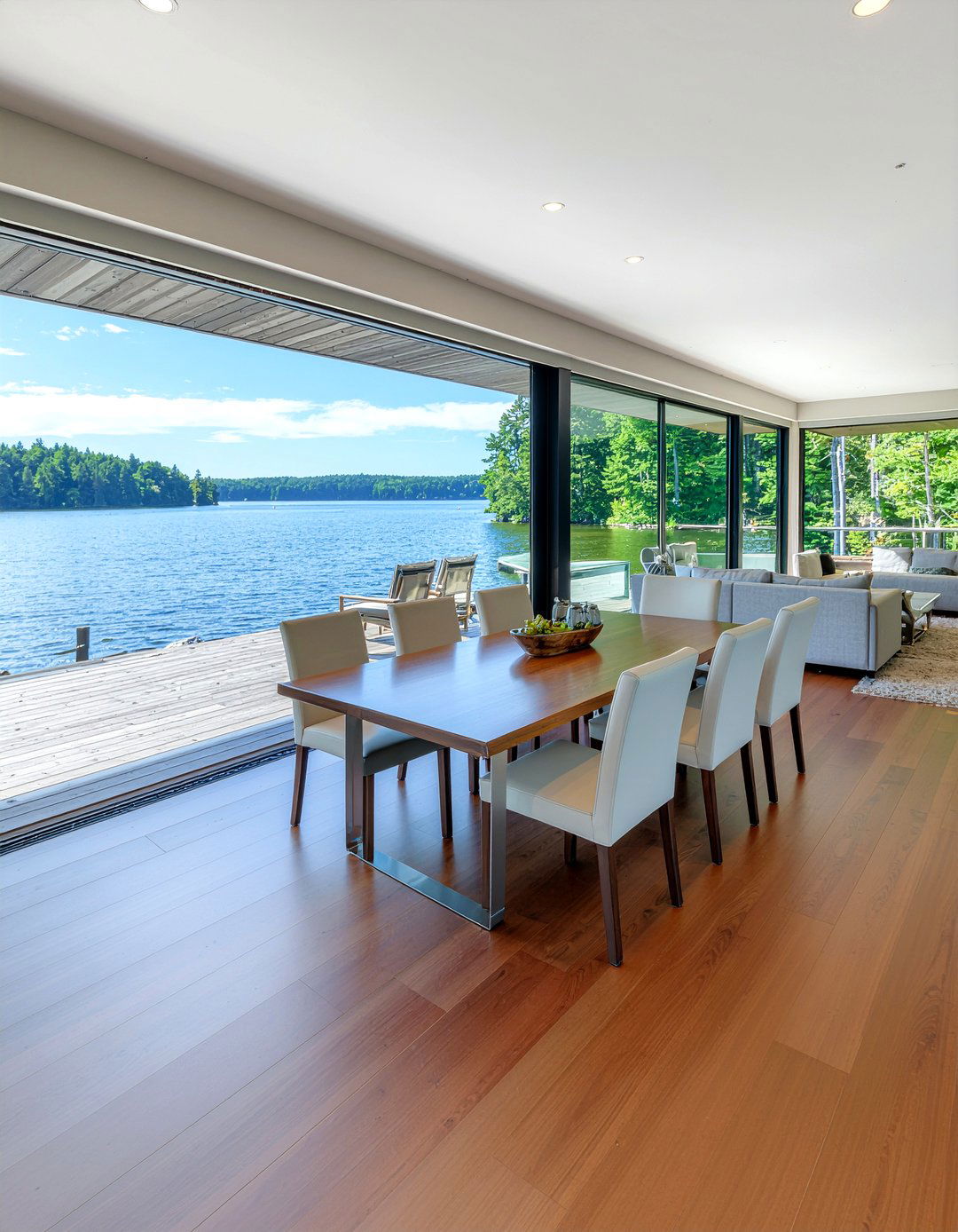 Open Concept Lake View Dining - 30 lakeside dining room ideas