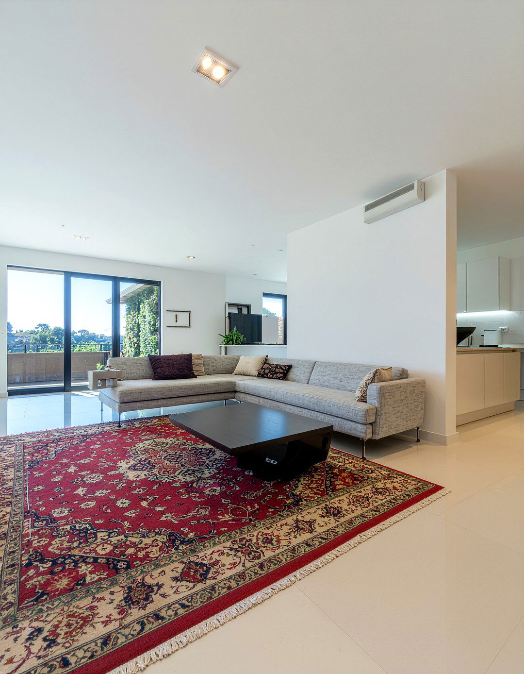 Open concept living space - 30 move in ready living room ideas