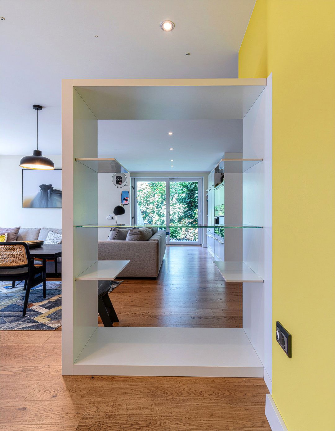 Open concept shelving - 30 living room built-in bookcases