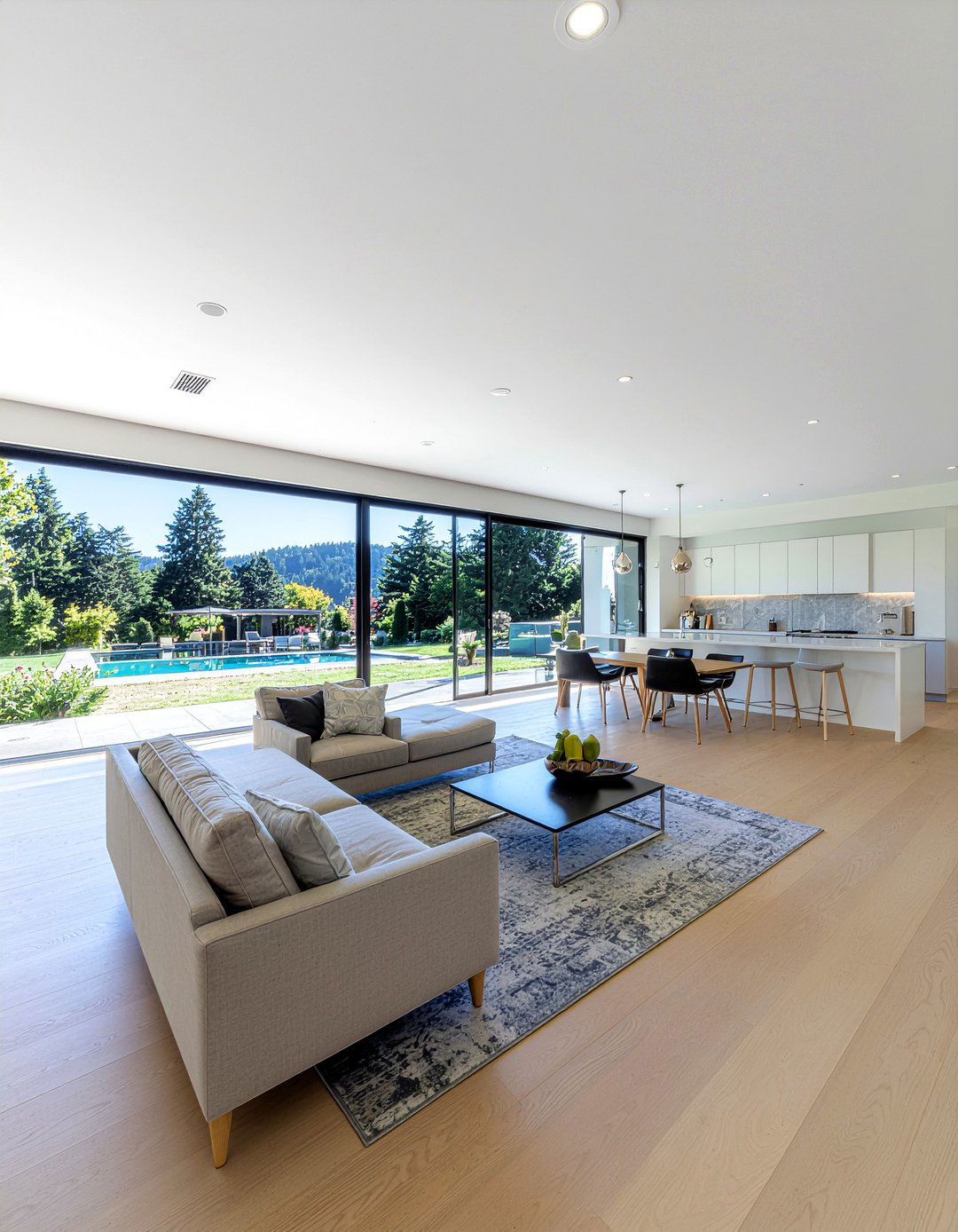 Open floor plan living room - 30 living room natural light ideas