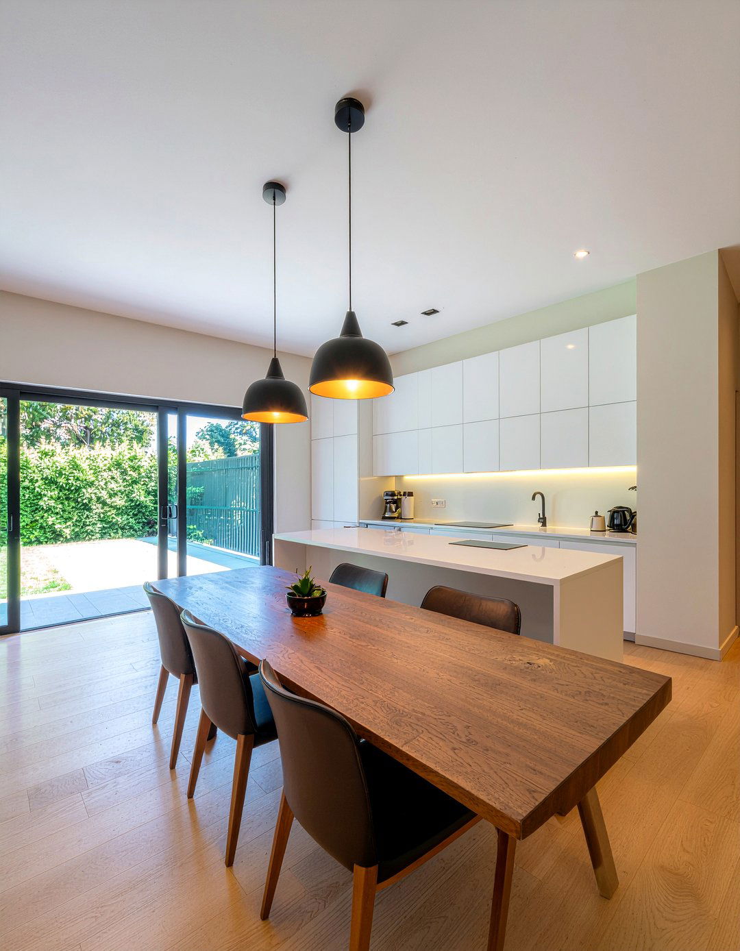 Open plan Asian kitchen - 30 Asian kitchen ideas