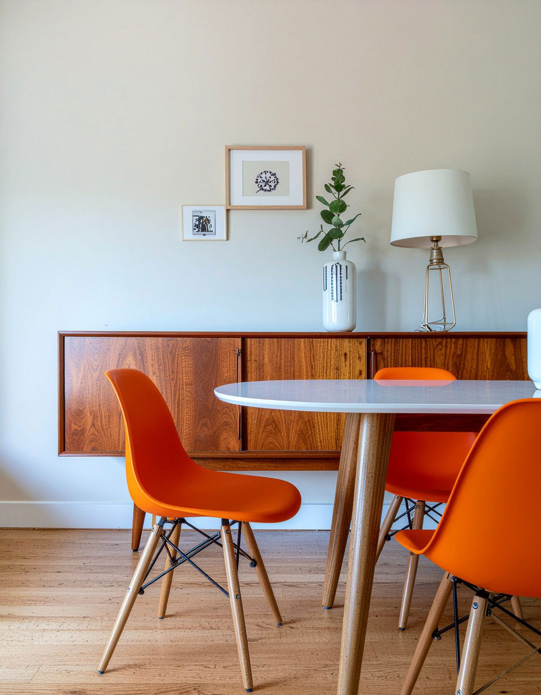Orange mid century modern furniture - 30 orange dining room ideas