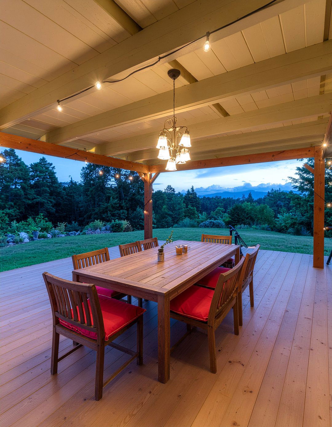 Outdoor Covered Dining Area - 30 dining room Sunday dinner ideas