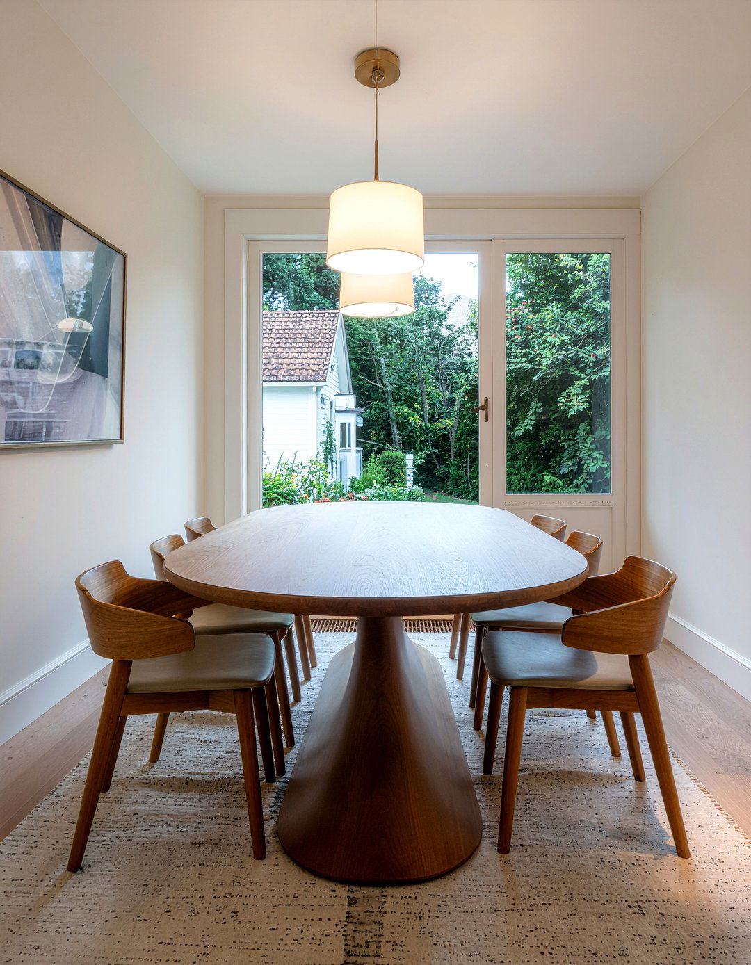 Oval Dining Room Table - 30 dining room Sunday dinner ideas