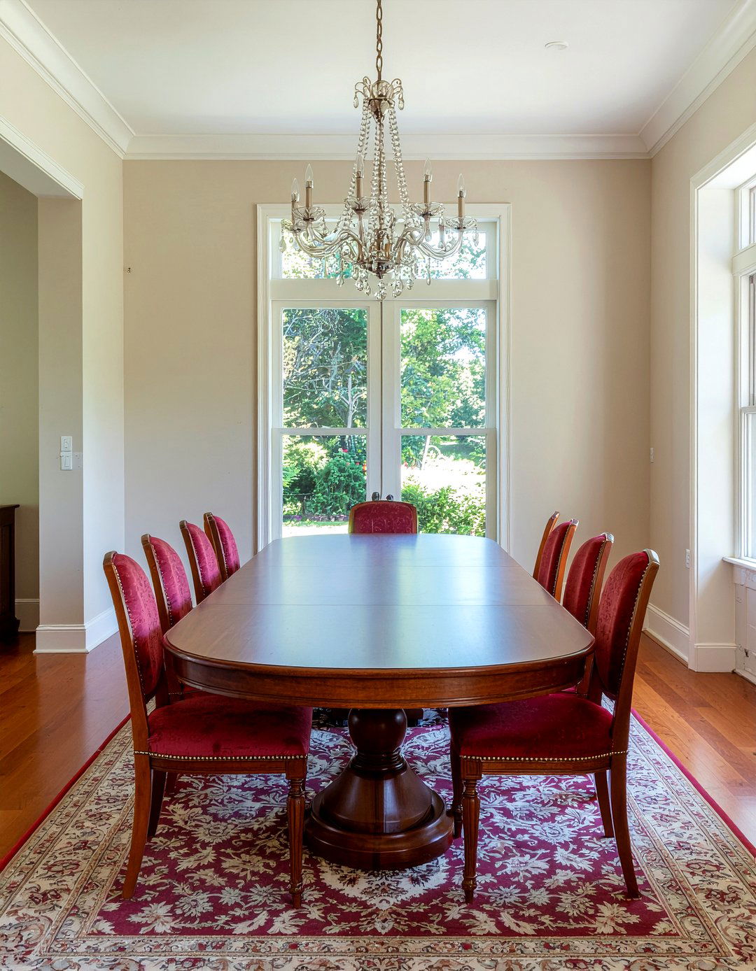 Oval extendable oak table - 30 oak dining table ideas