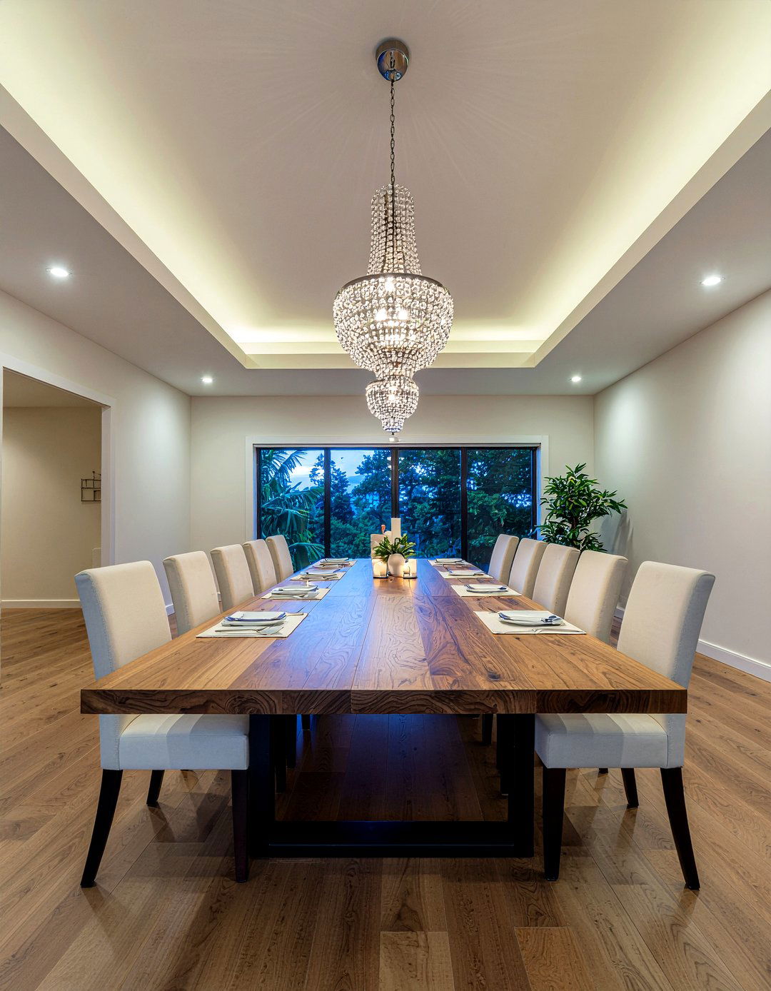 Oversized Crystal Chandelier Dining Room - 30 crystal chandelier dining room ideas