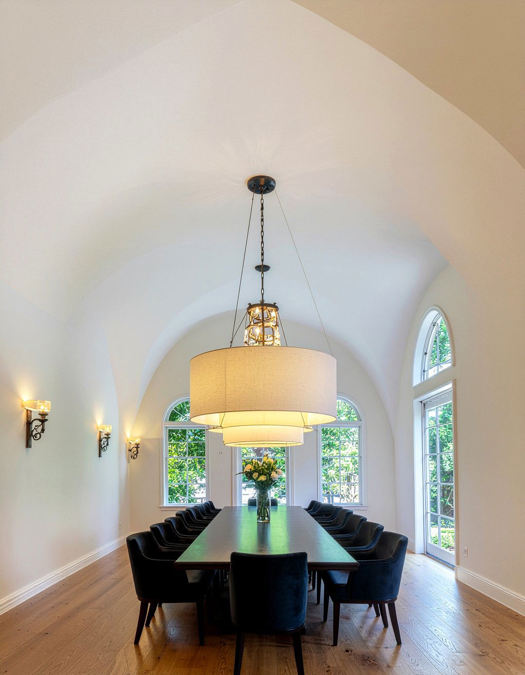 30 Stunning Drum Chandelier Dining Room Ideas to Explore