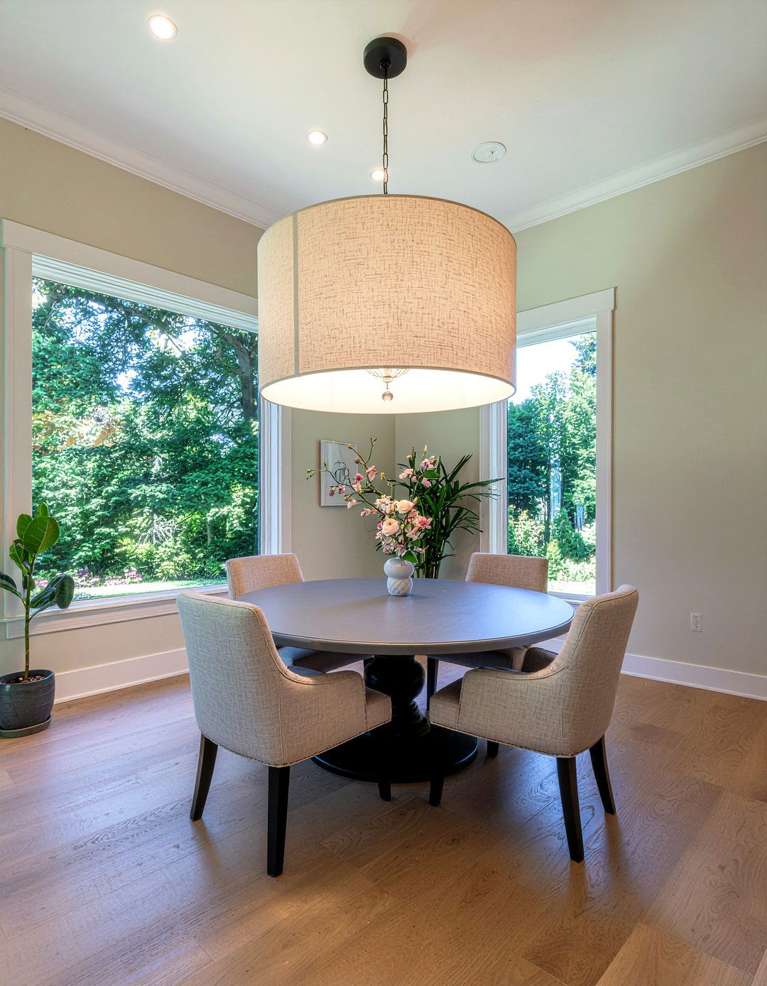 Oversized Fabric Shade - 30 dining room pendant ideas