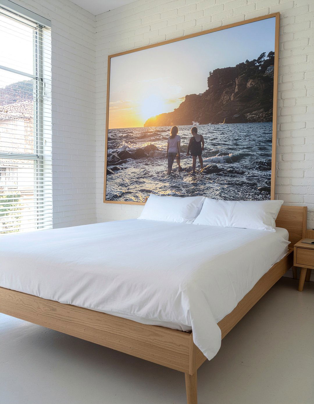 Oversized Family Photo - 30 bedroom family photo ideas