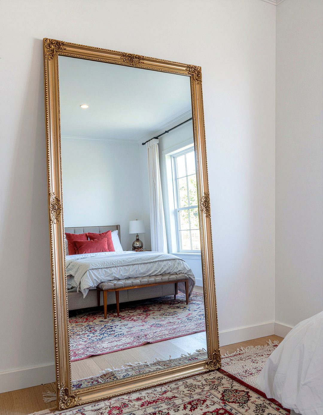 Oversized mirror bedroom - 30 spacious bedroom ideas