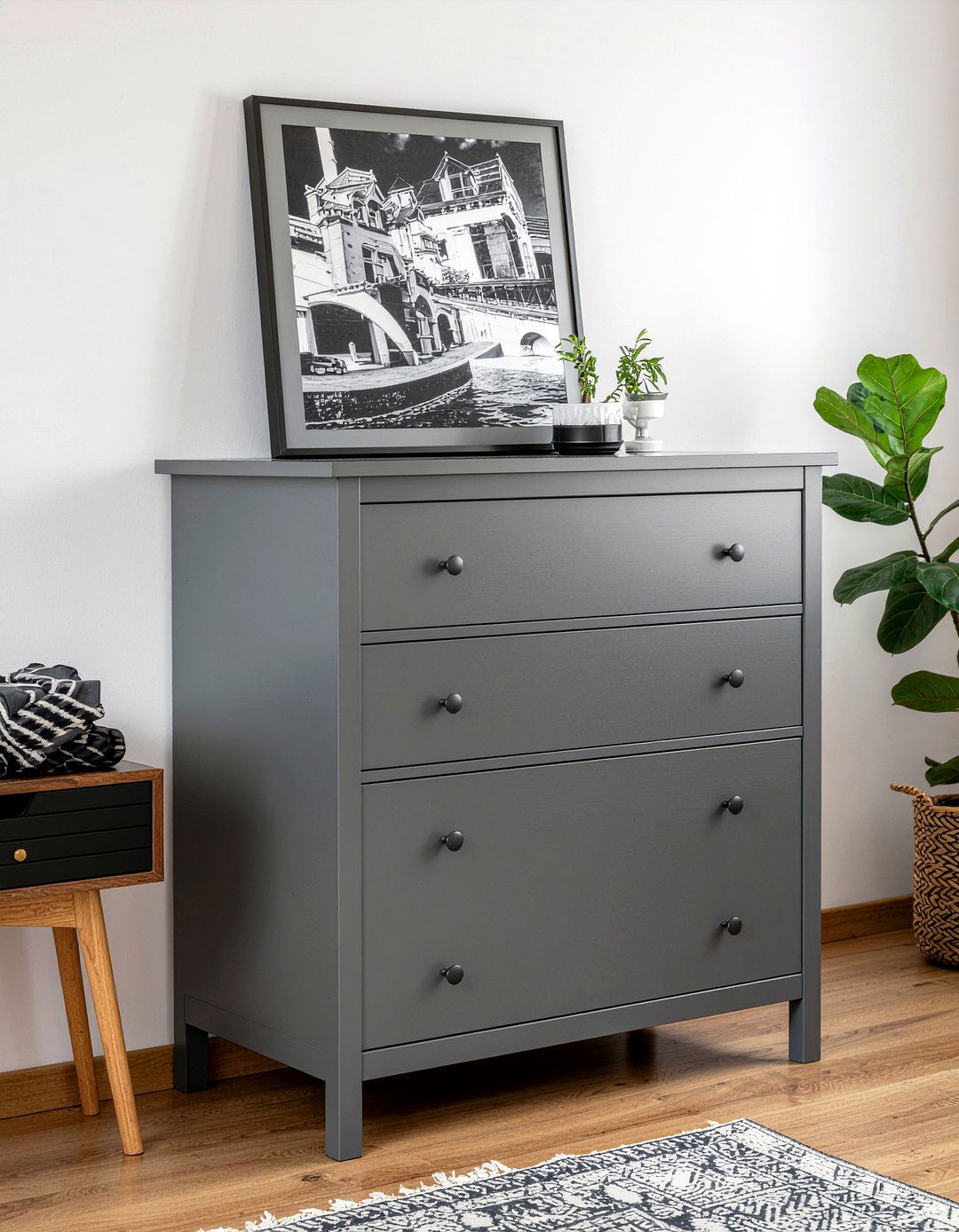 Oversized tall dresser - 30 bedroom modern dressers