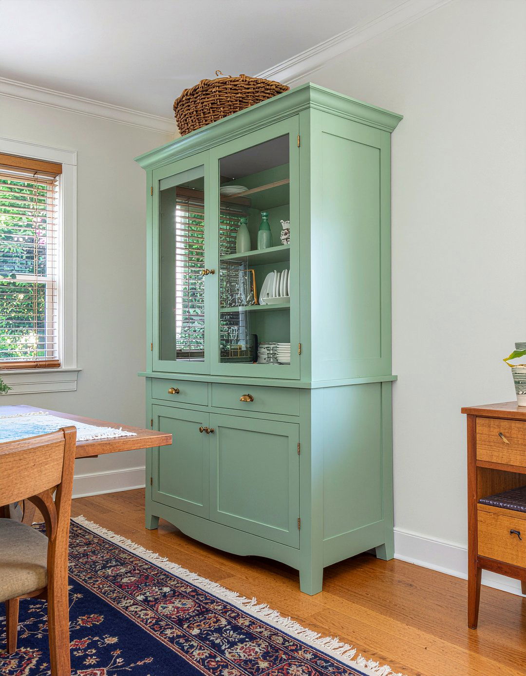 Painted Dining Hutch Makeover - 30 dining room hutch ideas