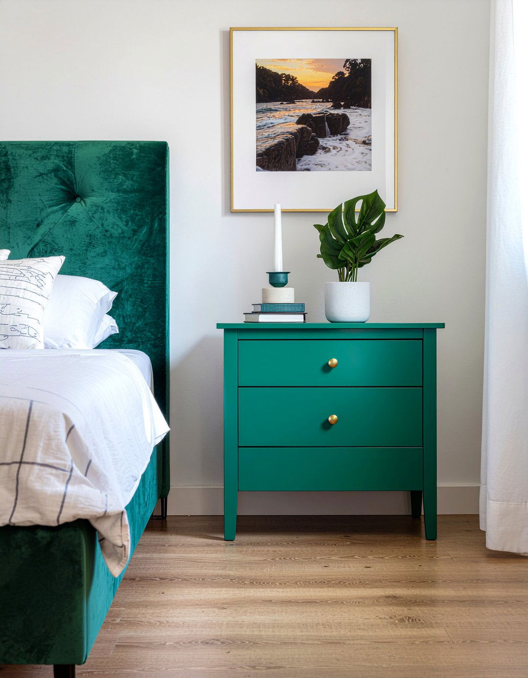 Painted Vintage Nightstand - 30 bedroom vintage nightstands